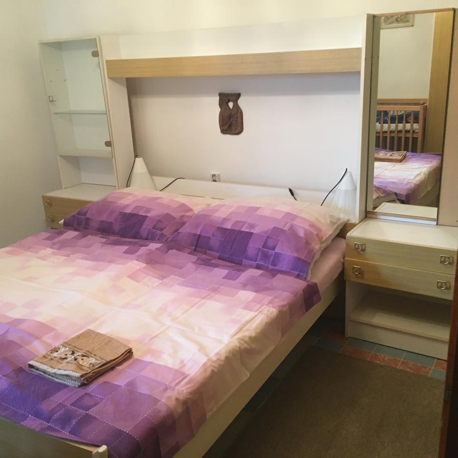 Apartman Olesnik Appartement Buitenkant foto
